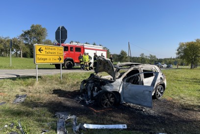 Eutingen im Gaeu: Frontalzusammenstoss 3 verletzte.