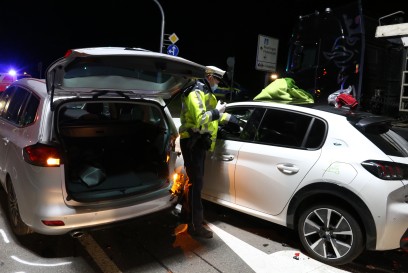  Verkersunfall mit mehreren Fahrzeugen