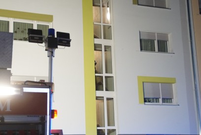 Pforzheim: Wohnungsbrand sorgt fuer einen Feuerwehreinsatz - eine Person Verletzt