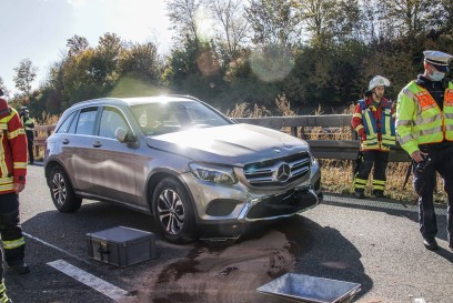 Gaeufelden: Auffahrunfall am Stauende - Vollsperrung