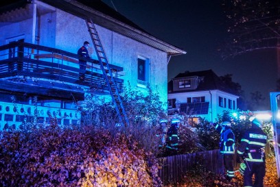 Sindelfingen: Starke Rauchentwicklung - Alarmuebung der Feuerwehr Sindelfingen