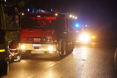 Maulbronn-Zaisersweiher: Pkw-Fahrerin kommt von der Fahrbahn und kollidiert mit Baum