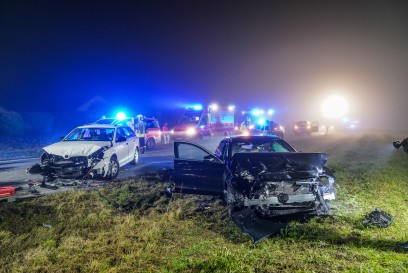 Dettingen: Frontalzusammenstoss mehrerer Fahrzeuge im Nebel - sechs Verletze 