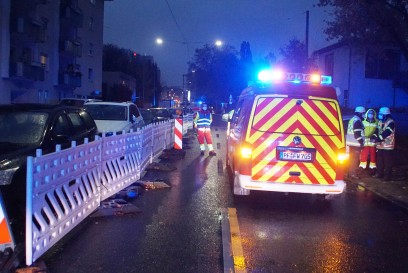 Pforzheim: In einem Mehrfamilienhaus kam es zu einem Kellerbrand - Rettungskraefte im Grosseinsatz