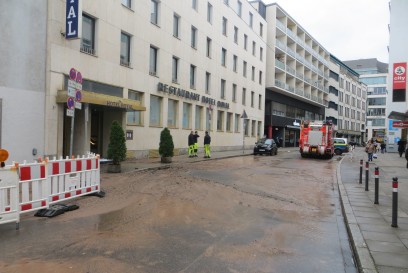 Wasserrohrbruch in der Sophienstrasse Stuttgart