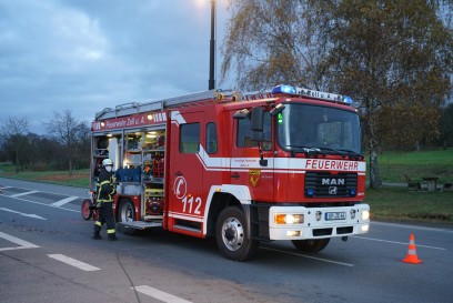 Zell unter Aichelberg: Frontalcrash fordert zwei Schwerverletzte - Rettungshubschrauber im Einsatz