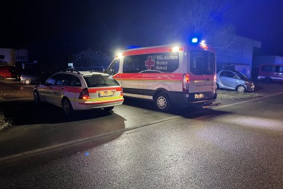 Tuebingen: Lagerhallenbrand fordert Feuerwehr 