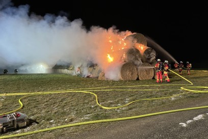 Sulz am Eck: 200 Heuballen Brennen lichterlohe 