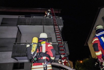 Donzdorf: Balkonbrand ausgeloest durch Feuerwerkskoerper