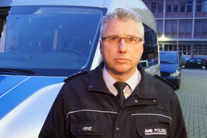 Niefern: O-Ton - Eine Bedrohungslage durch eine Person - SEK im Einsatz