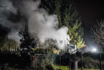 Esslingen-Obertal: Wohnmobil in Vollbrand - mehrere Gasflaschen in Sicherheit gebracht