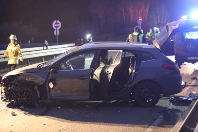 Neckartailfingen: Schwerer Verkehrsunfall mit 5 Fahrzeugen - Rettungshubschrauber im Einsatz