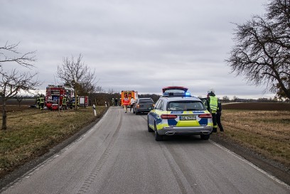 Ammerbuch-Reusten: Schwer verletzte Fahrer nach PKW Ueberschlag