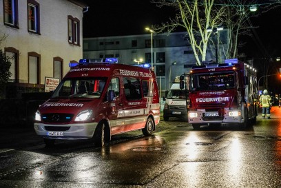 Fellbach: Tische und Stuehle brannten an einer Pizzeria - Feuerwehr verhindert schlimmeres