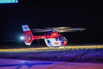 Heubach-Buch: 14-jaehriger nach Werkstattbrand schwer verletzt – Nachtrettungshubschrauber im Einsatz