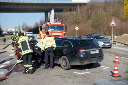 Aichelberg: Verkerhsunfall am Autobahnzubringer - Vollsperrung