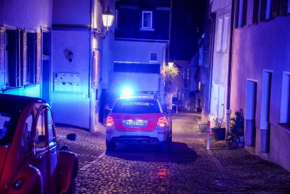 Esslingen: Kurzschluss in Wohnung loest Feuerwehreinsatz aus.