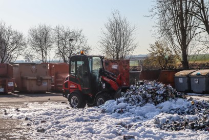 Gauefelden-Nebringen: Rauchentwicklung aus Muellaster