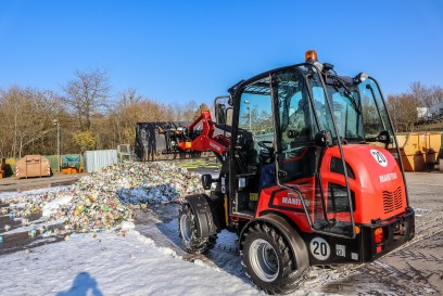 Gauefelden-Nebringen: Rauchentwicklung aus Muellaster