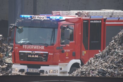 Deizisau: Brand auf dem Gelaende eines Recycling Betriebes