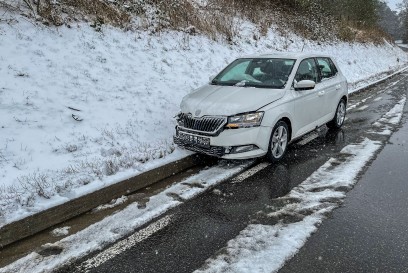 Weil der Stadt-Merklingen: VW liegt nach Unfall auf der Seite
