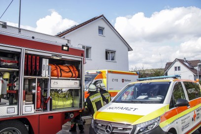Magstadt: Die Gaswarner des Rettungsdienst schlagen Alarm - die Feuerwehr rueckt nach
