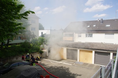 Marbach a. Neckar: Brand in einer unterirdischen Elektroanlage,Grossaufgebot an Rettungskraefte aus dem ganzen Landkreis 