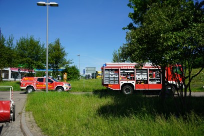 Gruibingen: Verfolgungsfahrt endet an Laterne - Rettungshubschrauber im EInsatz