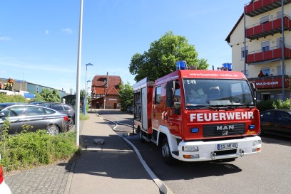 Neuffen: Technischer Defekt fuehrt zu einem Auspuffbrand am Triebwagen