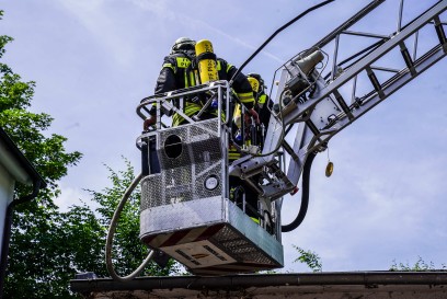 Plochingen: Brand auf Bitumendach