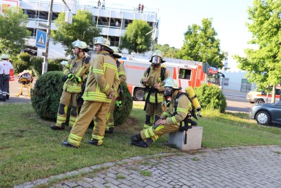 Esslingen-Zell: Brand in Firmengebaeude 
