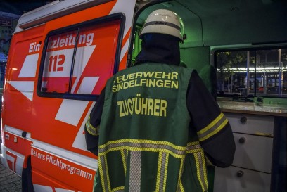 Sindelfingen: Naechtlicher Feuerwehreinsatz im Stern-Center