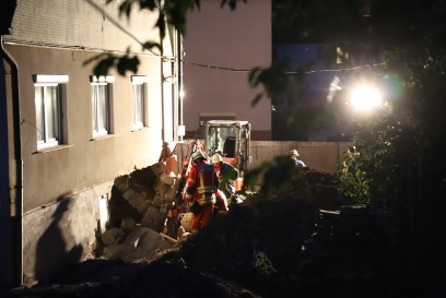 Rudersberg: Gebaeude droht nach Bagger arbeiten einzustuerzen 