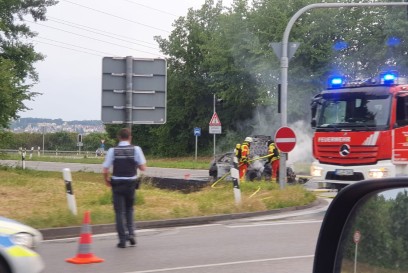 B27/Filderstadt: Fahrzeug in Brand geraten