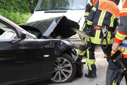 Gammelshausen: Frontal Crash fordert Schwer Verletzten