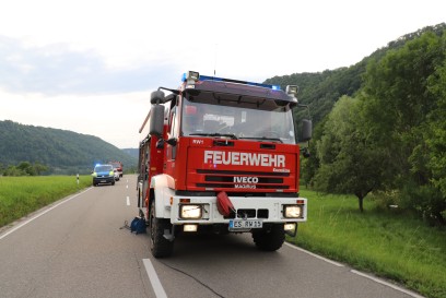 Gutenberg: PKW kommt von Fahrbahn ab und ueberschlaegt sich