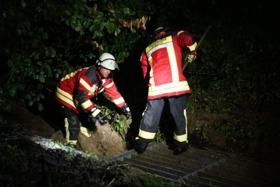 Donzdorf: Starkregen und Ueberschwemmung - Feuerwehr mit ueber 25 Einsatzstellen