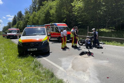 Rutesheim-Perouse: Motorradfahrerin bei schwerem Unfall toedlich verletzt