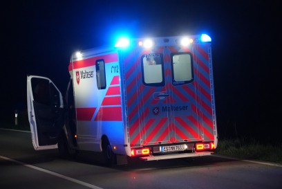 Baltmannsweiler: Schwerer Verkehrsunfall - Verursacher fluechtig Zeugenaufruf 