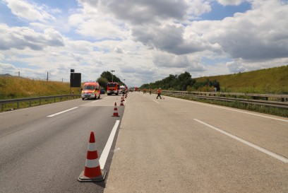 Aichelberg/A8: Fehler beim Fahrstreifenwechsel