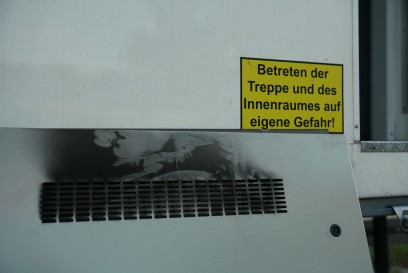 Gruibingen A8: Kurzschluss verursacht Brand in Stromgenerator 