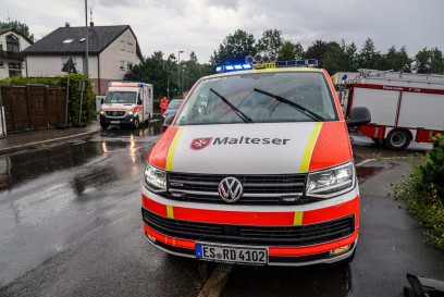 Neuhausen a.d. Fildern: Brand im Keller loest Grosseinsatz aus