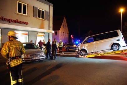 Nuertingen-Reudern: Transporter faehrt in ehemalige Bankfiliale