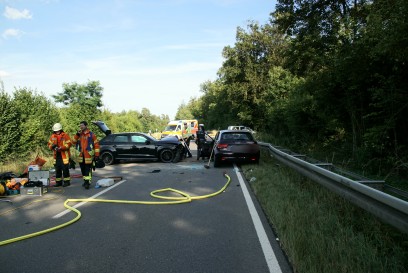 Deckenpfronn: Schwerer Frontalzusammenstoss fordert zwei schwer Verletzte