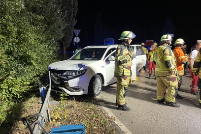 Ditzingen: Unfall im Kreisverkehr 