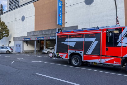 Sindelfingen: Feuerwerkskoerper sorgt fuer Feuerwehreinsatz im Parkhaus vom Einkaufscenter