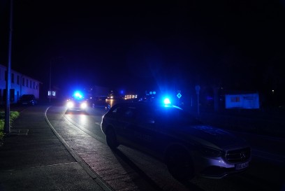 Bartenbach: Betrunkener Autofahrer fluechtete vor der Polizei und verunglueckte