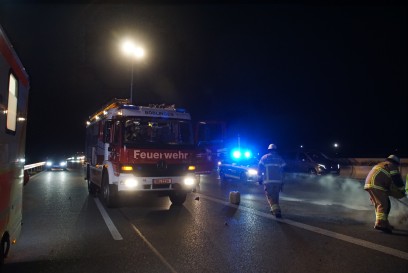 Boeblingen: Pannenfahrzeug loest schweren Unfall aus