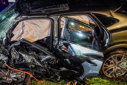 Filderstadt-Plattenhardt: Fahranfaenger verunglueckt mit Audi Hybrid – Fuenf zum Teil schwer Verletzte