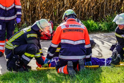 Schlaitdorf: Verwaltungsverbandsuebung mit sechs Feuerwehren 
